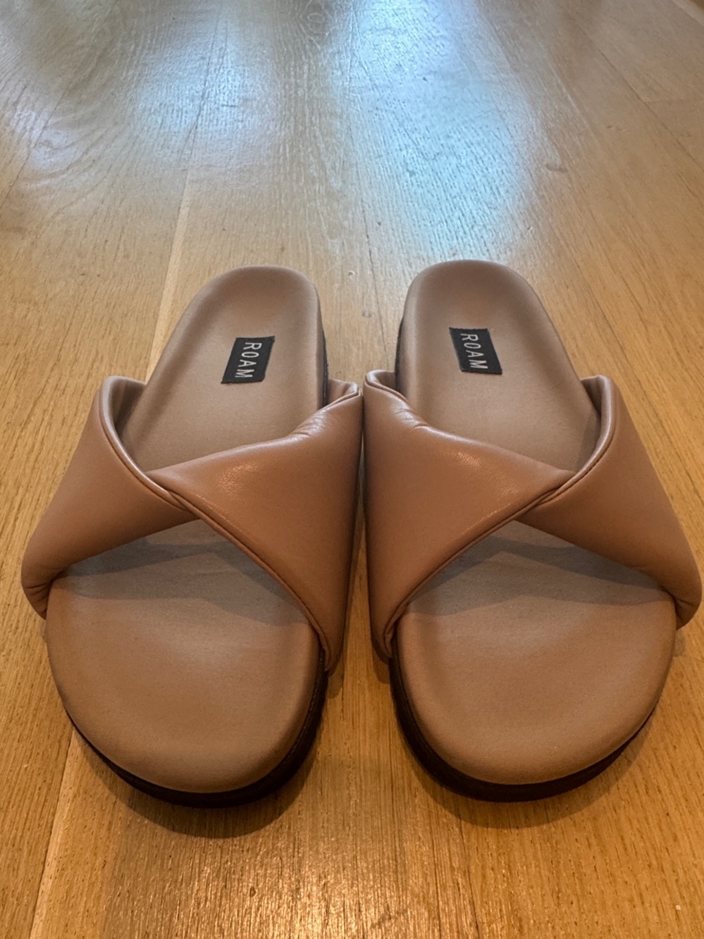 ROAM Women's Tan Padded Crossover Slide Mules